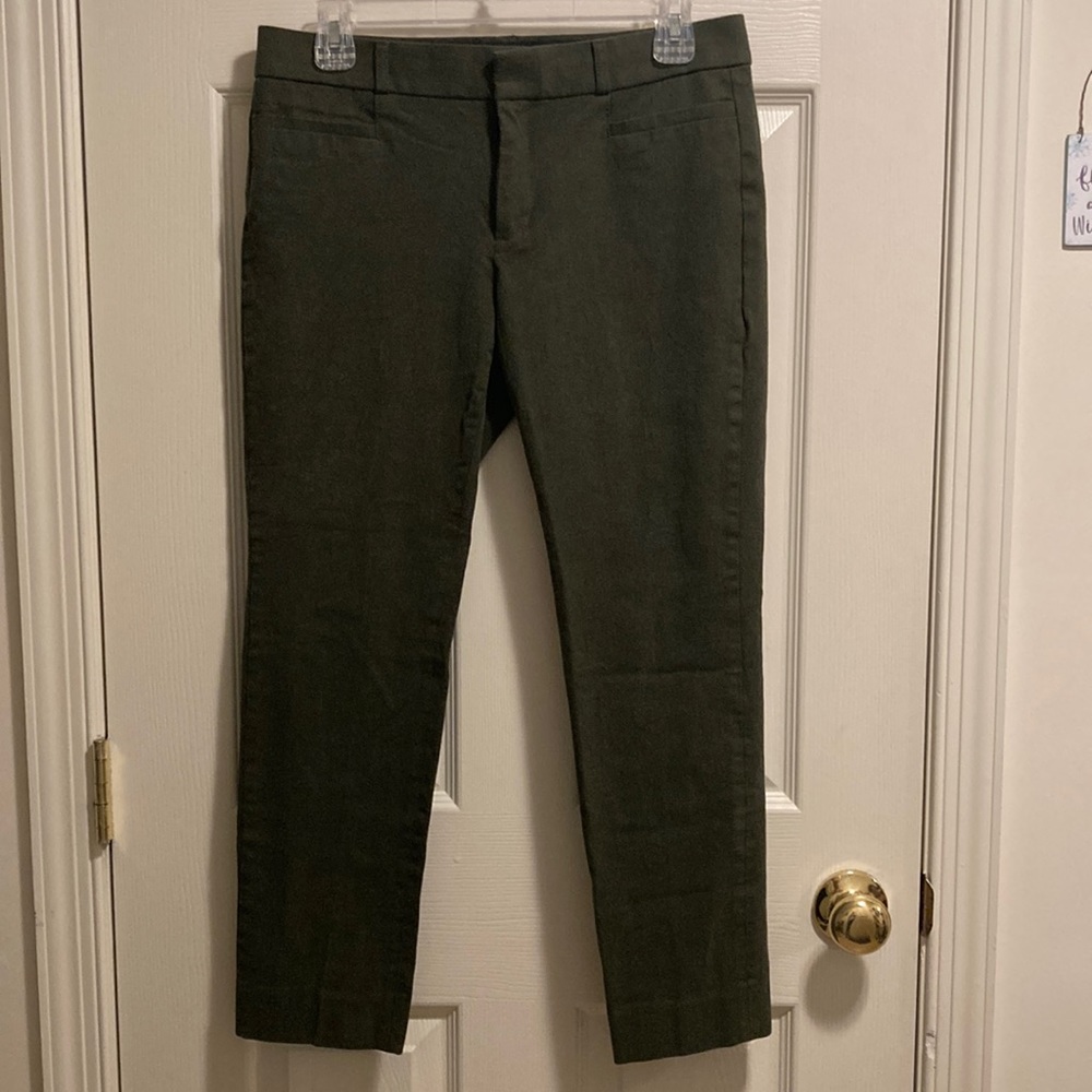 Banana Republic Women’s Sloan Fit Green Dress Pants (size 4)